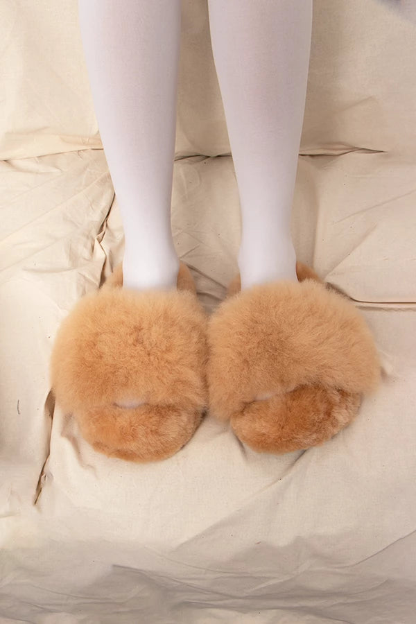 Pompones - Beige Alpaca Fur Slippers